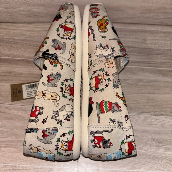 TOMS Belmont Christmas Holiday Cats Canvas Flat Shoes Slip On Womens 7 - Picture 5 of 6